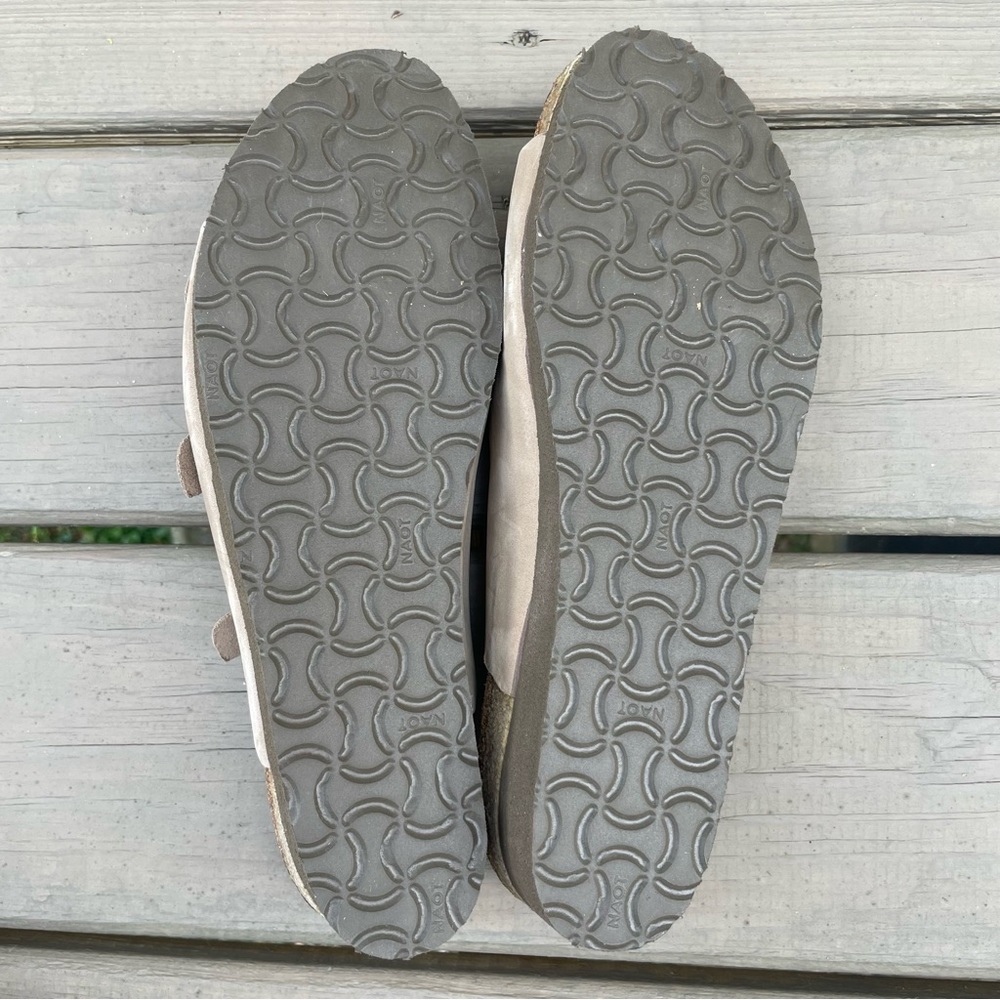 Naot Footwear Austin Sand Stone Suede Triple Strap Slide Sandals size 42 - Picture 14 of 14